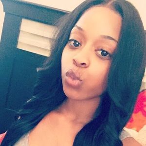 Meet your Posher, Kiya